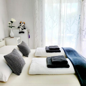 With private garden no kitchen